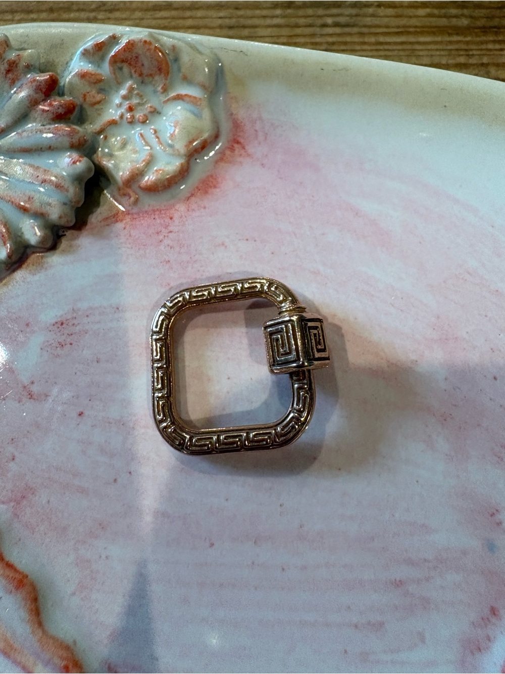 Marla Aaron rose gold meander lock